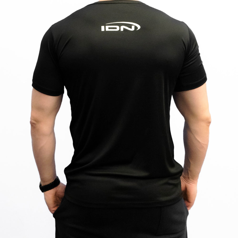 REMERA NEGRA IDN - 2